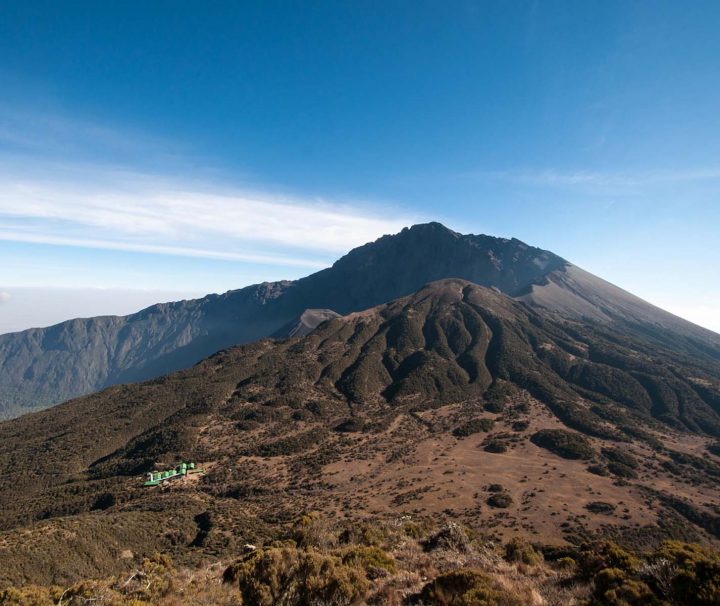 Mounatin Meru